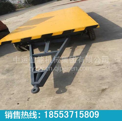 吉林地區(qū)15噸平板運(yùn)輸車全解析 牽引車價(jià)格、尺寸與定制指南